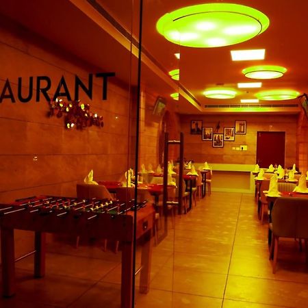 Hotel New York Square Kottayam Zewnętrze zdjęcie