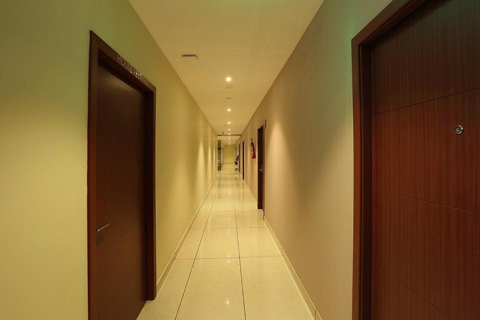 Hotel New York Square Kottayam Zewnętrze zdjęcie