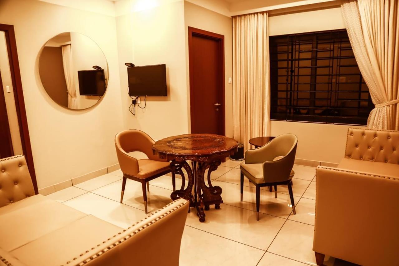 Hotel New York Square Kottayam Zewnętrze zdjęcie