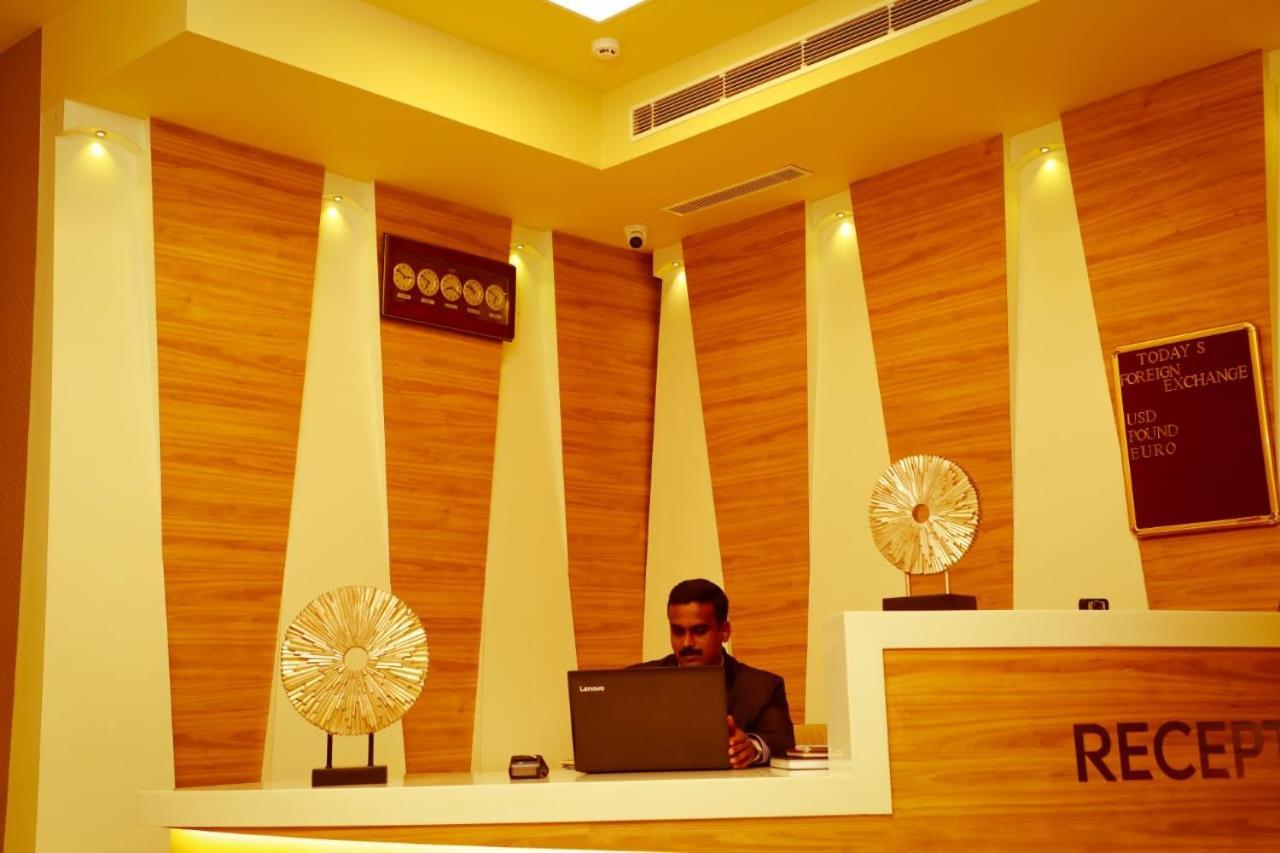 Hotel New York Square Kottayam Zewnętrze zdjęcie