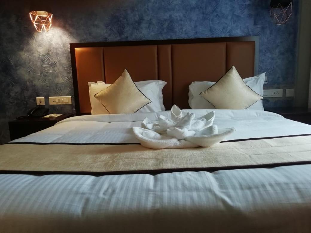 Hotel New York Square Kottayam Zewnętrze zdjęcie