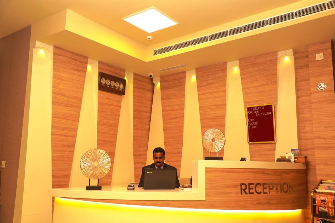 Hotel New York Square Kottayam Zewnętrze zdjęcie